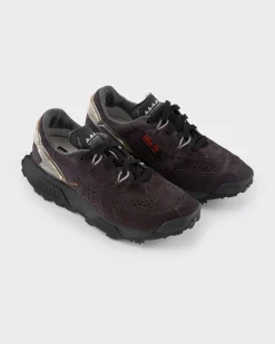 Black Hill Revolt Sneakers