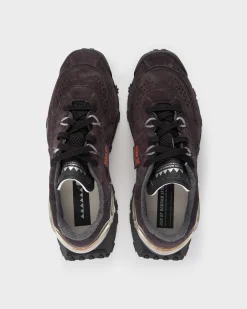 Black Hill Revolt Sneakers