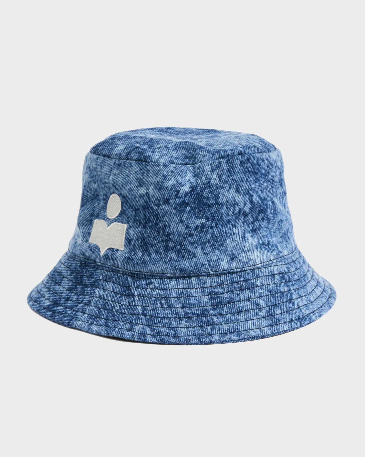 Chapeau Haleyh Dyed Denim Bucket Hat