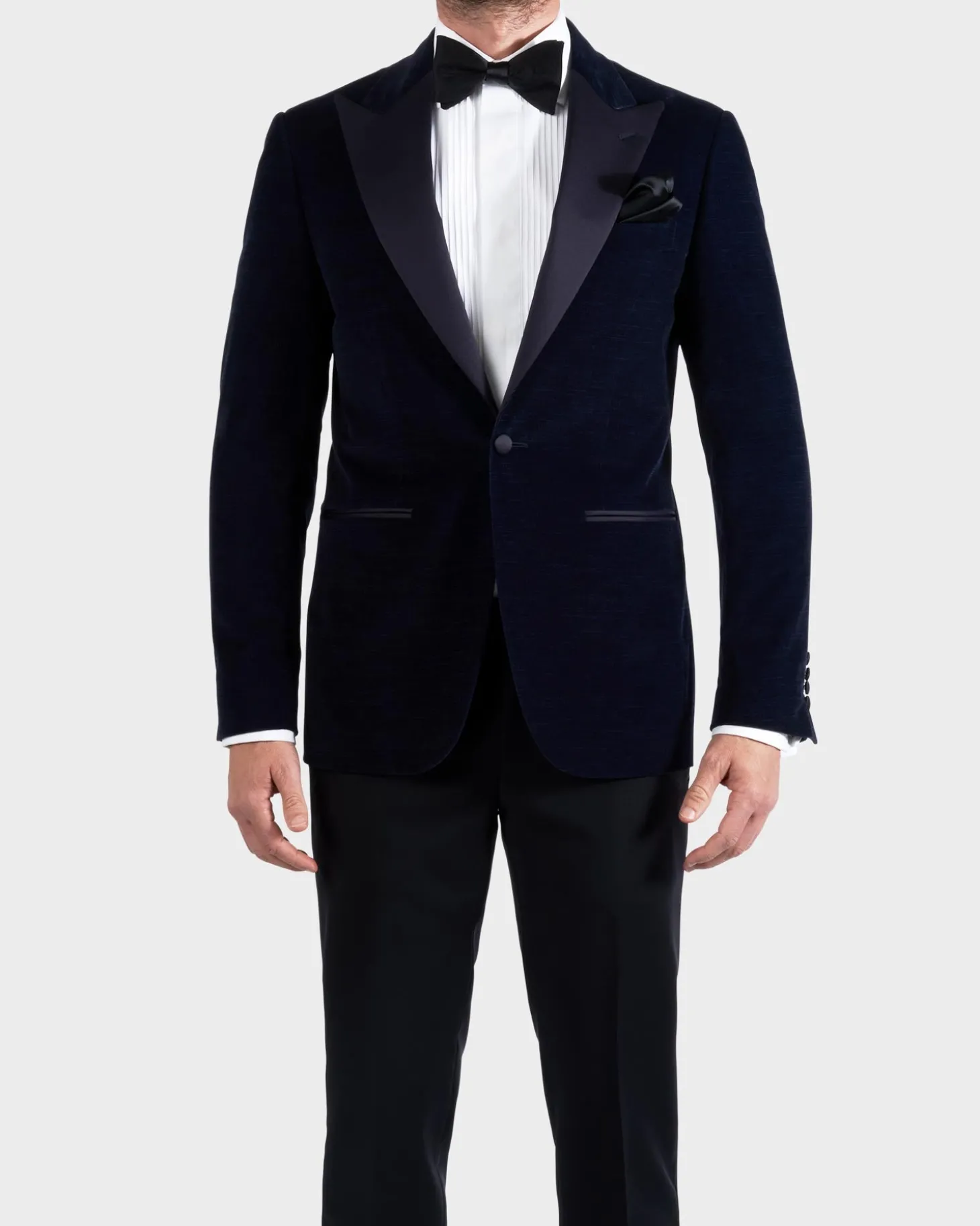 Midnight Blue Peak Lapel Velvet Dinner Jacket