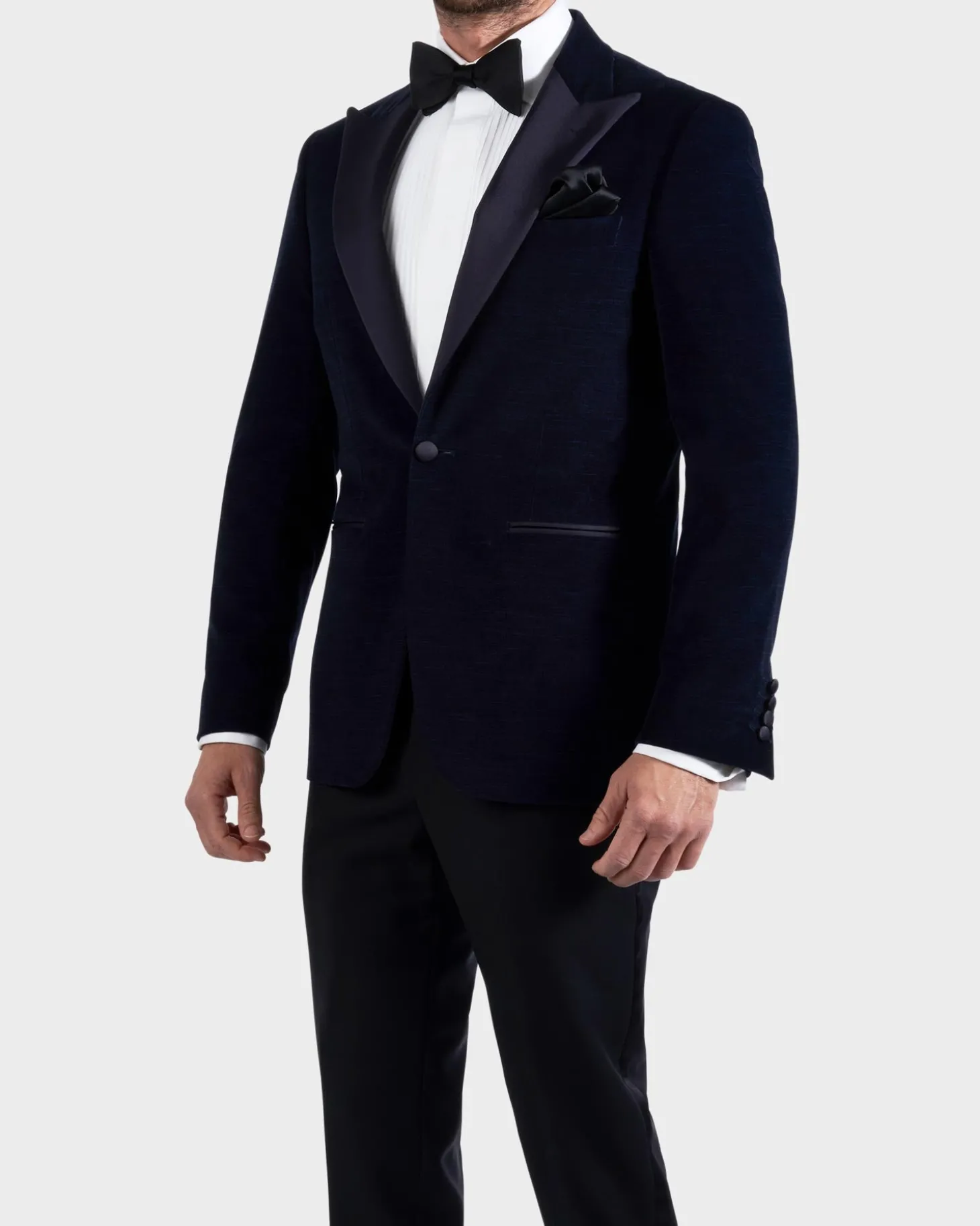 Midnight Blue Peak Lapel Velvet Dinner Jacket