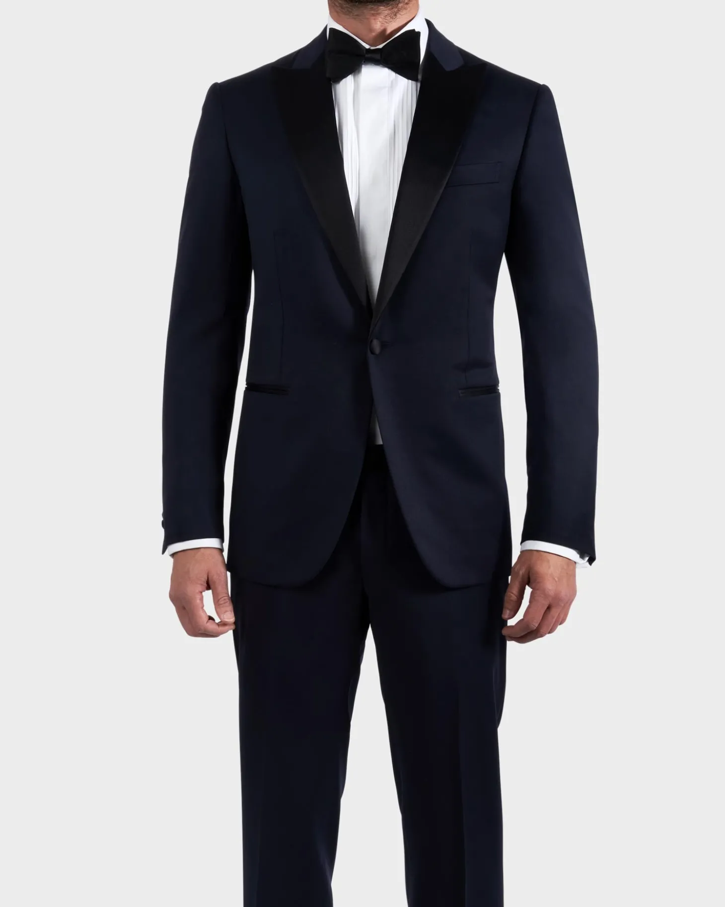 Midnight Blue Peak Lapel Wool Dinner Suit